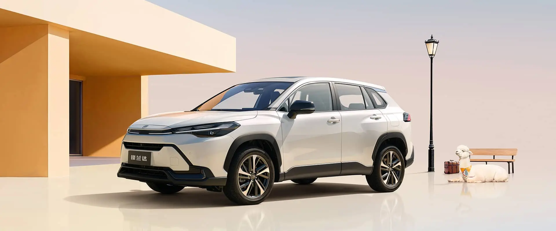 Toyota Frontlander 2.0L HEV Luxury PLUS (豪华PLUS版) — China